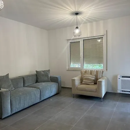 Apheartments Apartament Golem (Tirana)